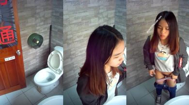 游乐场女厕青春高颜值偷拍嘘嘘系列⭐第五集⭐个个都是年轻貌美的妞 (1)